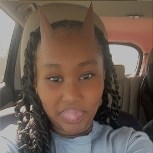 Meet your Posher, Reyna